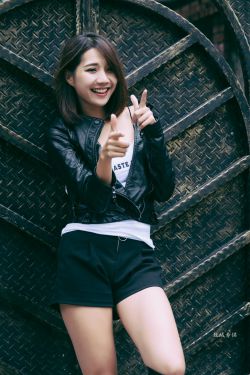 3个小婕子和我做受